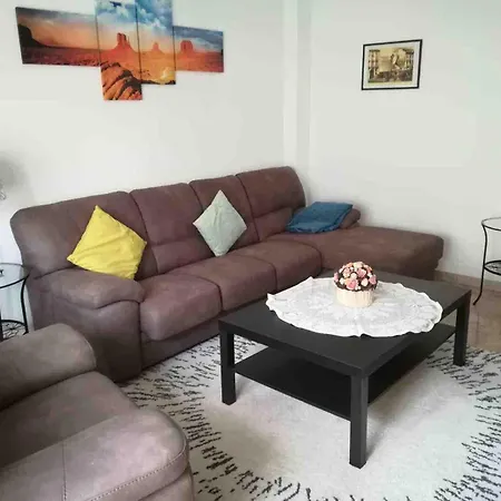 Bellissimo, Elegante Vicino Al Po *